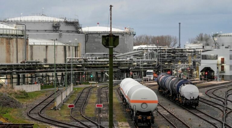 Ukraina bllokon kalimin e gazit rus në Evropë, rriten çmimet e gazit
