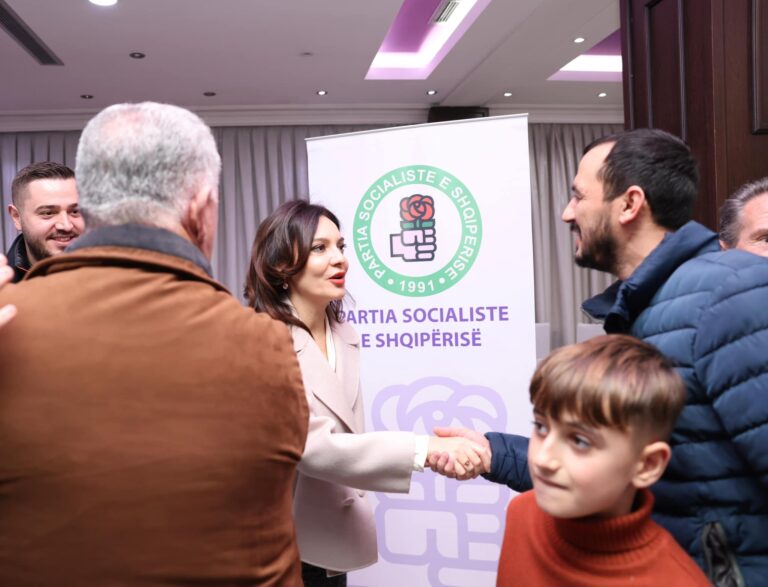 Elisa Spiropali takime në Bërxullë