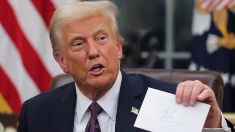 Trump: 1 milion punonjës të administratës federale mund të humbasin punën