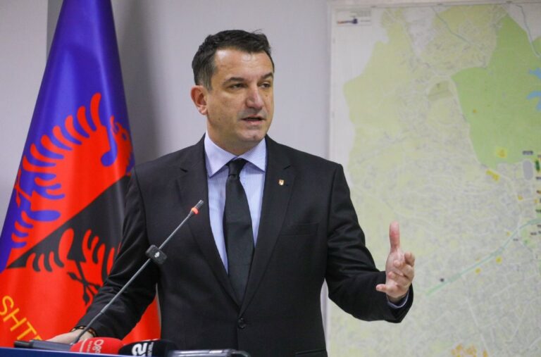 Erion Veliaj: Kam marrë porosi të ul gjuhën. Çfarë duan më!