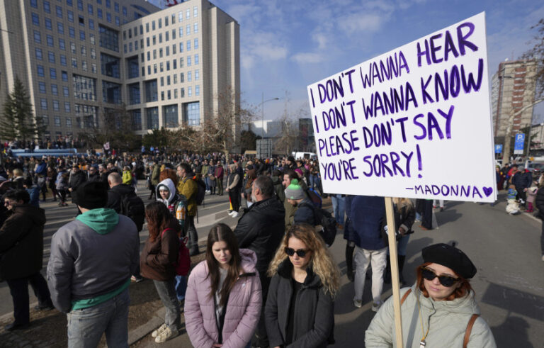 Vazhdojnë protestat në Serbi, Vuçiqi paralajmëron bisedime me përfaqësuesit e universiteteve
