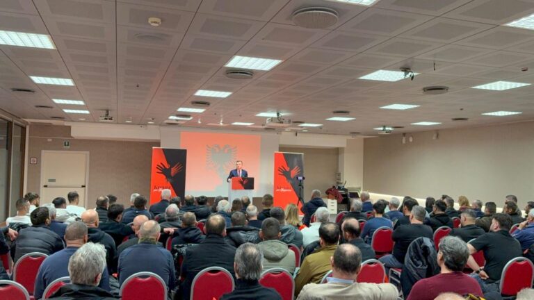 VIDEO/ Ministri Balla në Udine: Synimi, Shqipëria destinacion turistik jo vetëm në verë