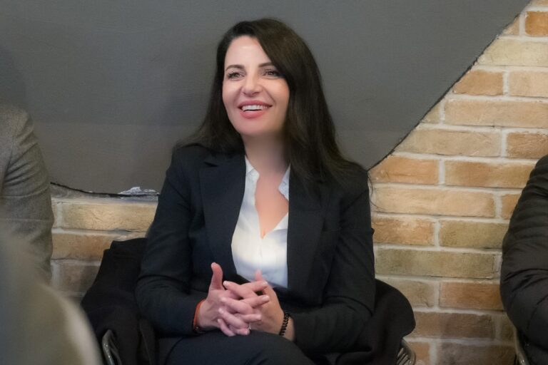Belinda Balluku: Të dielën së bashku me kryeministrin Rama për panairin e punës në Athinë