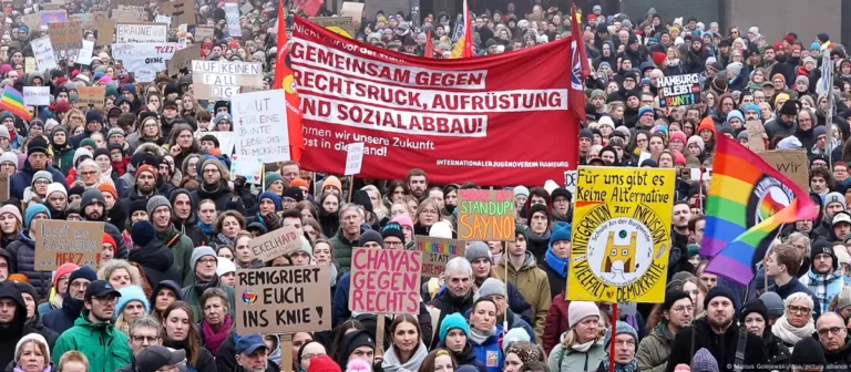 Në Gjermani, protesta kundër bashkëpunimit me partinë e esktremit të djathtë AfD