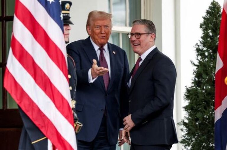 Kryeministri britanik në Shtëpinë e Bardhë, pritet nga Trump