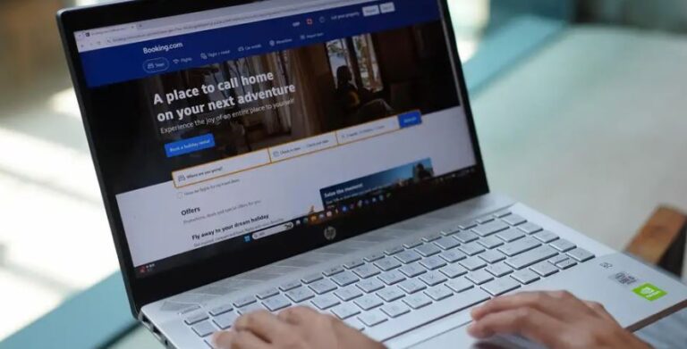 Kujdes nga komentet pozitive mashtruese në referencat online për hotele dhe restorante