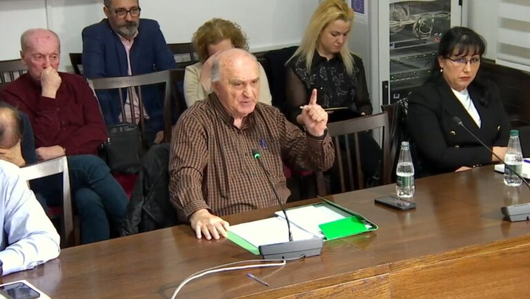 Leka Bungo kundër Aurora Polos: Hiq dorë nga kandidimi për drejtoreshë të RTSH-së