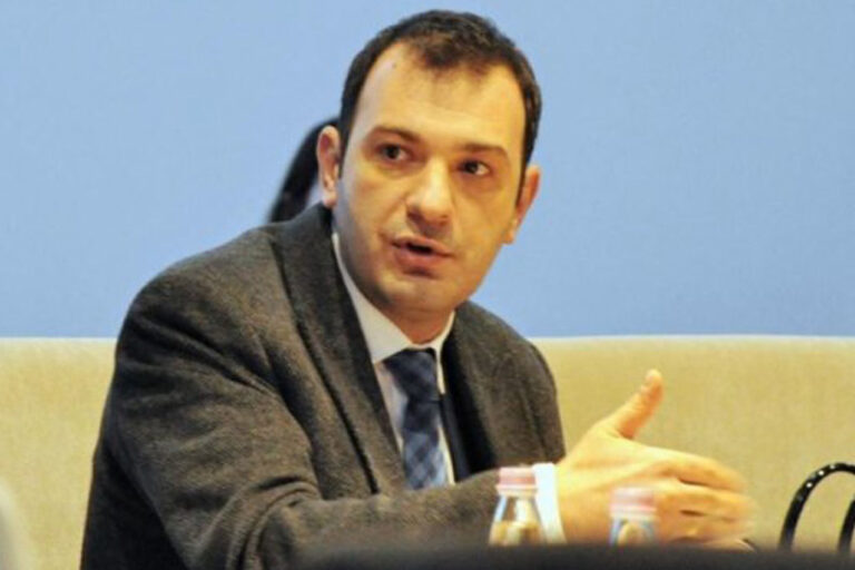 Drejtuesi i KMD-së, Robert Gajda: 265 ankesa dhe 13 gjoba në 2024-ën, problem gjuha diskriminuese në media