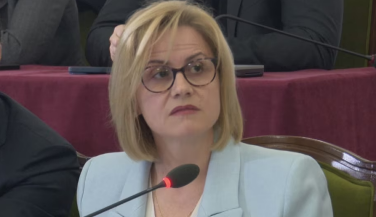 Nën hetim, deputetja Bushka: Bisedat e mia janë transformuar
