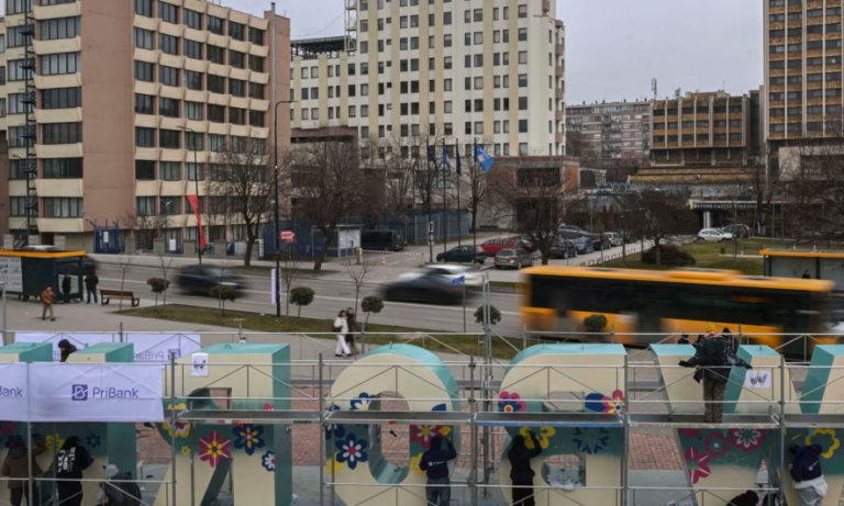 Kosova shënon 17-vjetorin e pavarësisë, por jo akoma në KE dhe OKB si shtet