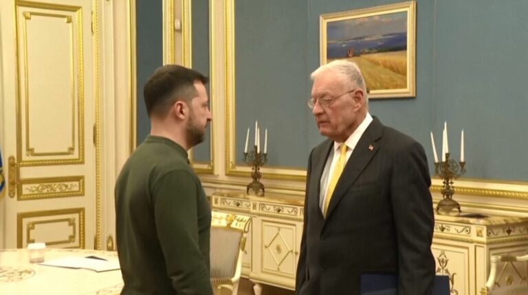 SHBA paralajmëron Ukrainën: Ulni tonet dhe kritikat për Donald Trump