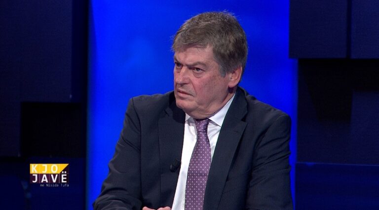 Topi: Ben Blushi, politikani më i aftë që kishte Parlamenti. Partinë e tij e rrënuan, njësoj siç na vodhën ne dhe Patozin