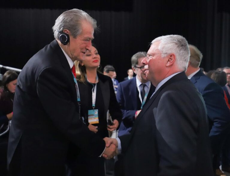 Berisha në Berlin, takim me zëdhënësin për Politikën e Jashtme të CDU/CSU në Bundestag