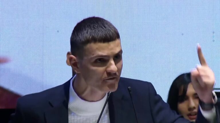 Vangjel Tavo dhe “petali i trëndafilit socialist”, paditen në SPAK nga PD