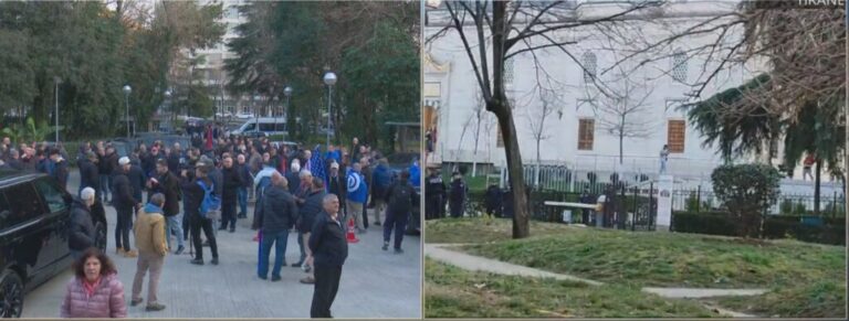 Nis protesta, e para për këtë vit nga PD para Kryeministrisë