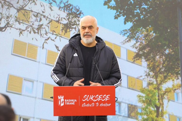 Rama ironizon opozitën: Shejtanët aty janë!