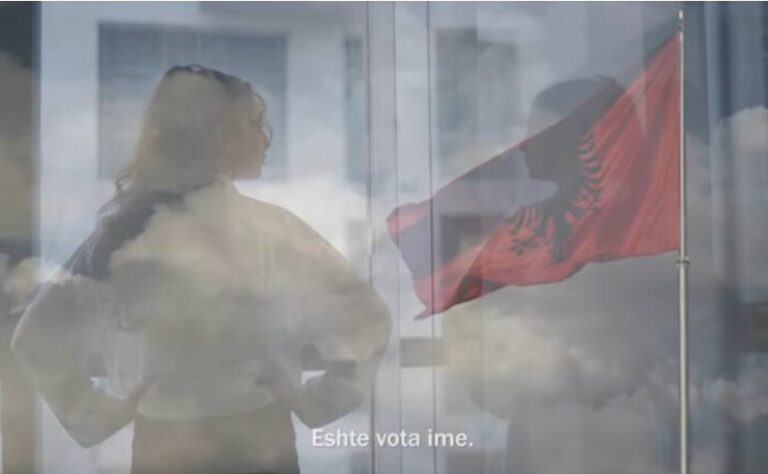 Video-kartolinë për shqiptarët në Amerikë