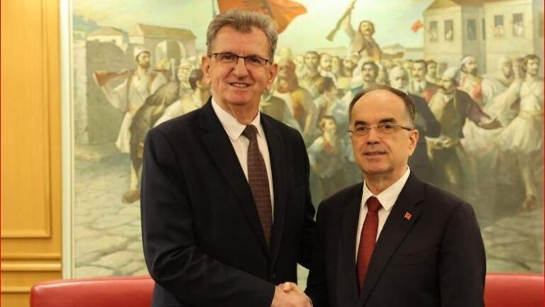 Presidenti Begaj pret nënkryetarin shqiptar të parlamentit të Malit të Zi, në fokus rritja e bashkëpunimit ekonomik
