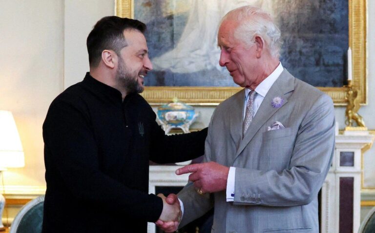 Pas përplasjes së egër me Trumpin, Zelensky do të takohet me mbretin Charles