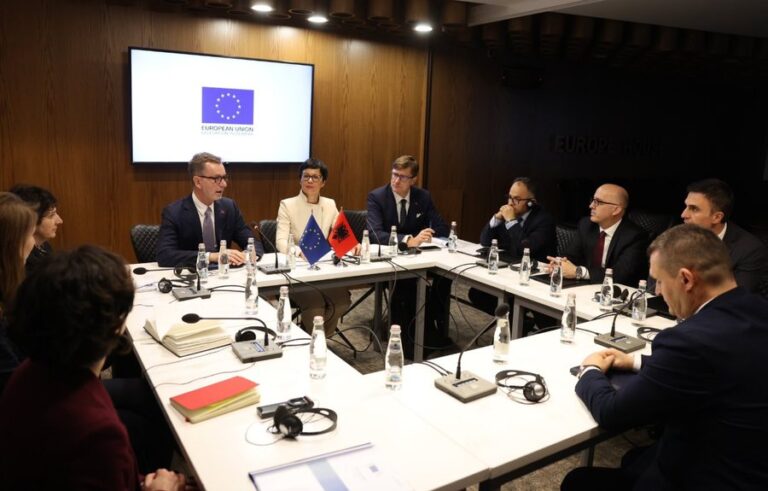 Komisionerja e BE-së takon drejtuesit e institucioneve të drejtësisë. Dumanin, Çelën dhe Metanin