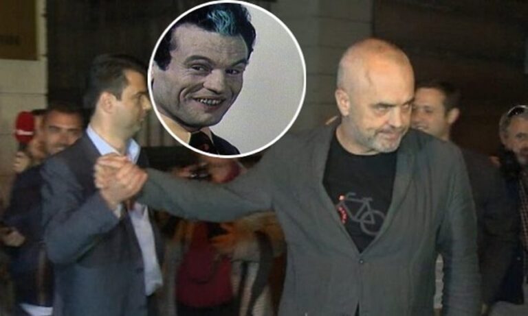Rama krahason Bashën me Koçin te filmi me teto Ollgën: Tek pull mbi qerre nëpër fshat