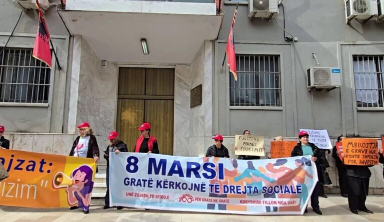 8 Marsi protestë! Marshim në rrugët e Elbasanit dhe Durrësit