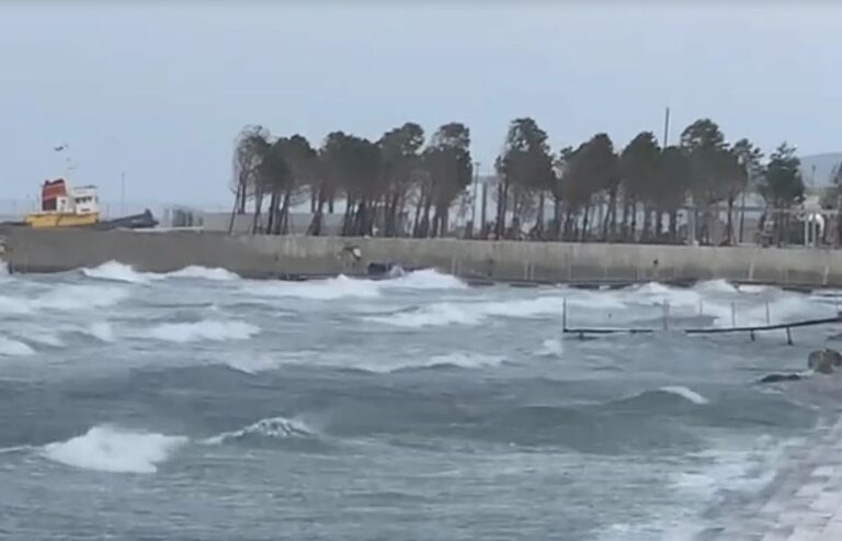 Anulohet linja Vlorë-Brindisi-Vlorë dhe dalja në det e mjeteve të vogla