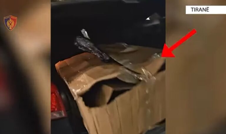 “Transportuesi” në Tiranë vë në pranga 56-vjeçarin, i dyshuar për posedim me qëllim shitje të një sasie kanabis