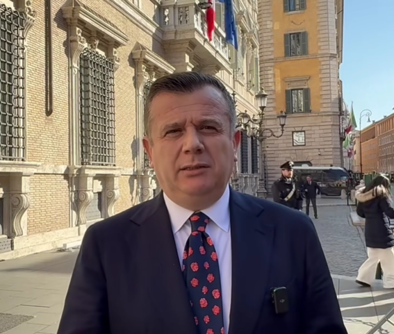 Senati italian voton marrëveshjen e pensioneve, Balla në Romë: Ditë historike