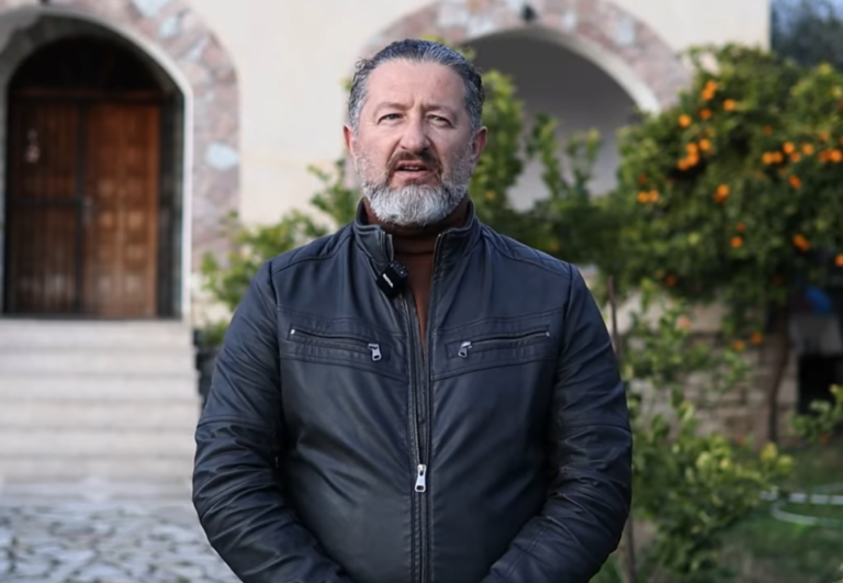 VIDEO/ Emigranti që hapi kantinë vere në Perlat, Rama: Shembull për t’u ndjekur
