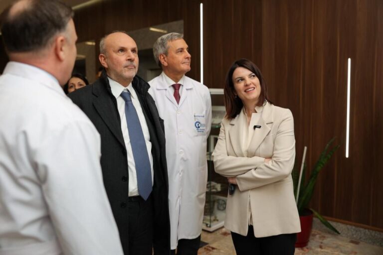 Koçiu dhe Schillaci në maternitetin “Koço Gliozheni”: Hapësirë e re moderne