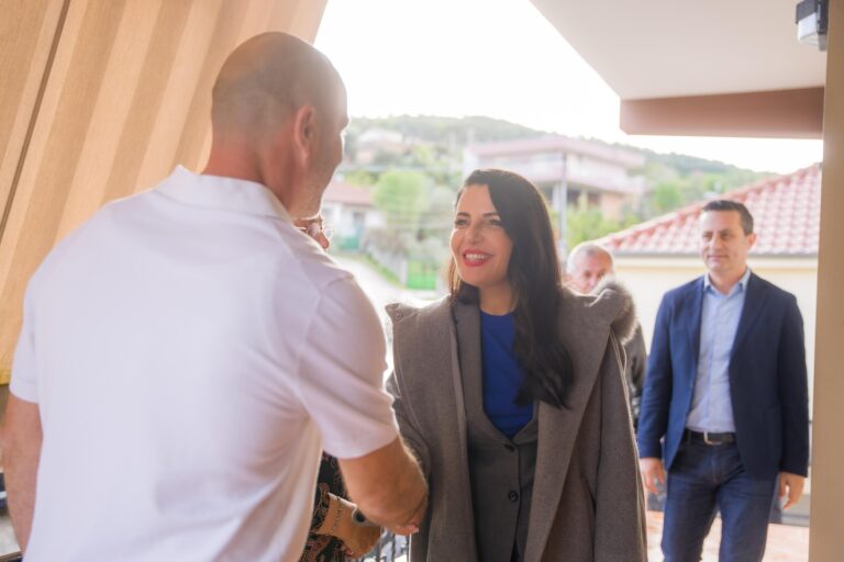 Belinda Balluku nga Kreta e Athina direkt në Portëz të Madhe