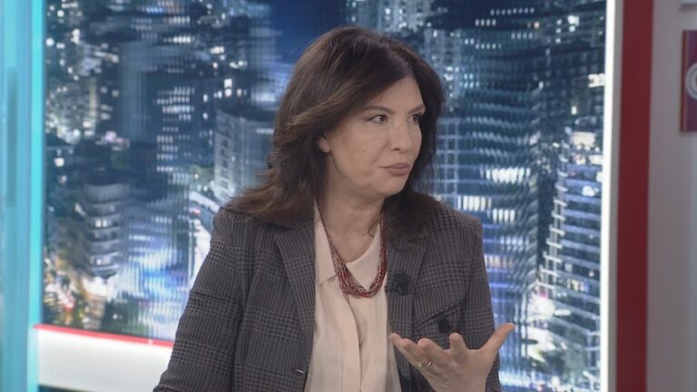Topalli krahason planin ekonimik të PD me të Ramës: Koha për ta pushuar nga puna