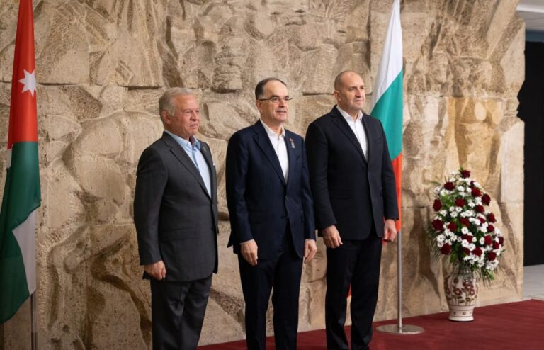 FOTO/ Presidenti Begaj në Bullgari: Shqipëria, model suksesi në kundërvënien ndaj terrorizmit