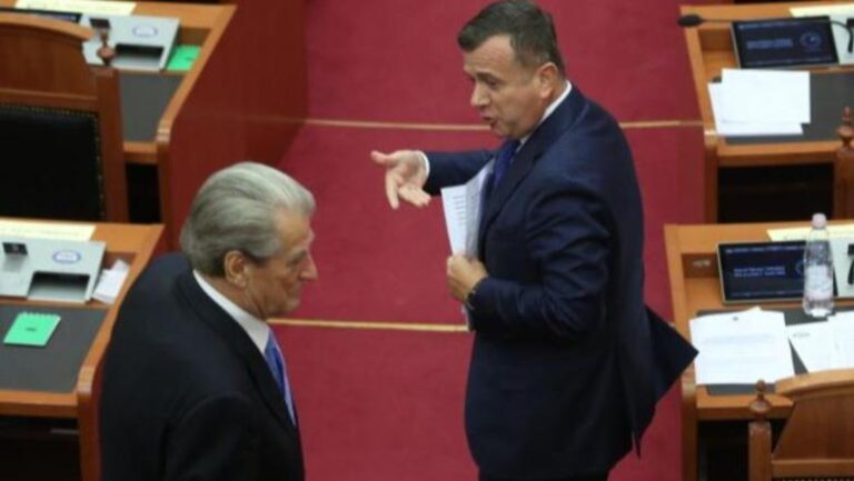 Balla dhe Berisha do ”përplasen” në Bruksel, kreu i PD-së do jetë në krah të Belerit