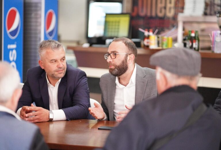 Bardhi me pensionistët: Asnjë pension nën 200 euro