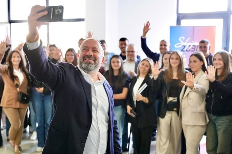 ”Takim fantastik me socialistët e Librazhdit”, Mazniku: Fitorja e 11 Majit, konfirmim i vendosmërisë sonë për integrimin në BE