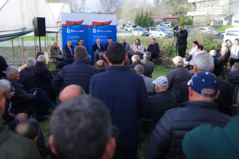 Berisha në Baldushk: Bujqësia pësoi një rrokullisje sepse qeveria e braktisi