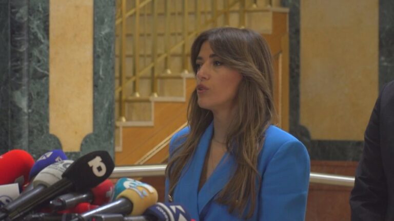 Beteja për Albulenën kryetare të Kuvendit, pse s’e duan dhe çfarë ofron Vetëvendosje?