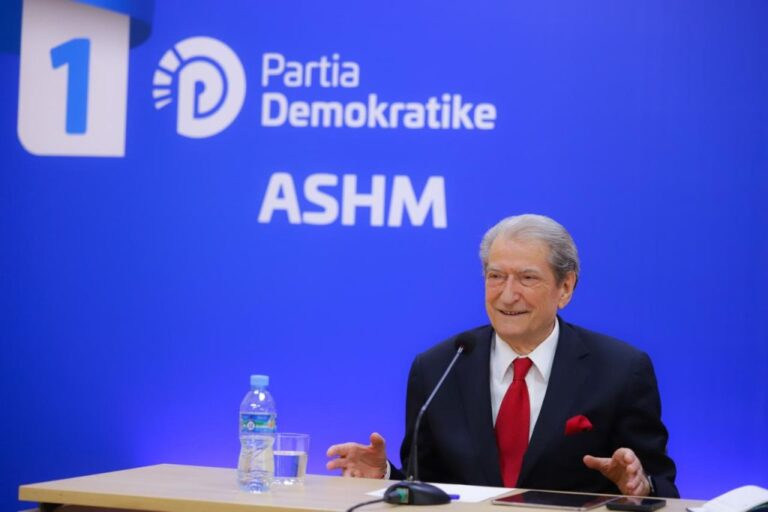 Vjedhje vote në Lushnjë, Berisha: U organizua nga Vlora Hysenaj, do përjashtohet nga PD si agjent i SHISH