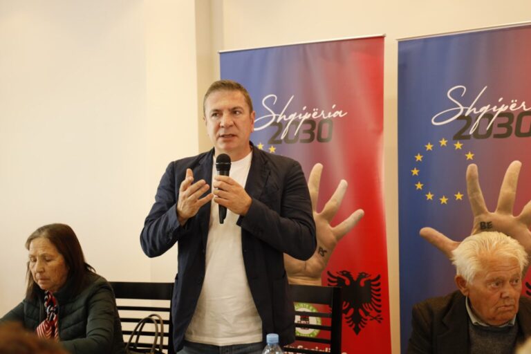 Gjiknuri takon pensionistë e ish-ushtarakë në Delvinë: Besoni ata që kanë dhënë prova