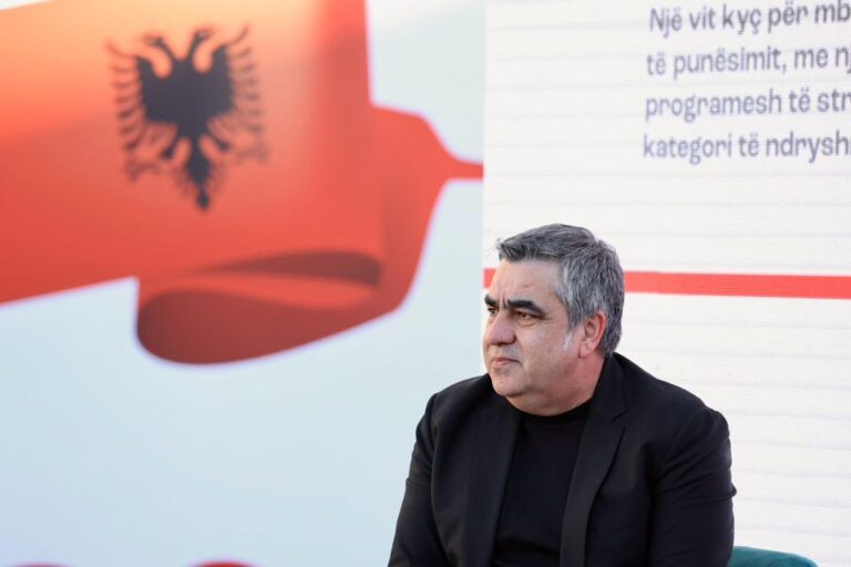 Ministri Gonxhja: Asnjë barrikadë nuk e ndalon rrugën europiane të Shqipërisë. Kaosi as zgjidhje apo alternativë