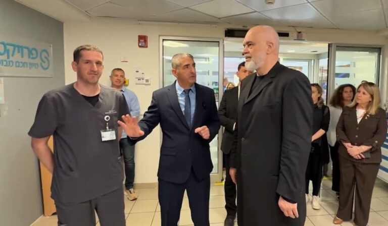 Rama vizitë në Qendrën Mjekësore Sheba në Izrael, partneritet me QSUT për inovacion e inteligjencë artificiale