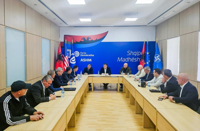 Noka takim me aleatët e PD-së, zbardhet qëllimi i mbledhjes