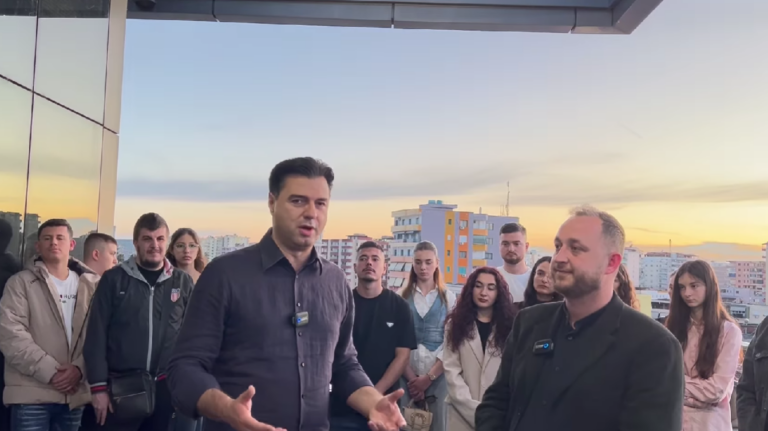 Basha ndan historinë e kandidatit për deputet: Mban amanetin e një demokrati të rënë në mbrojtje të votës