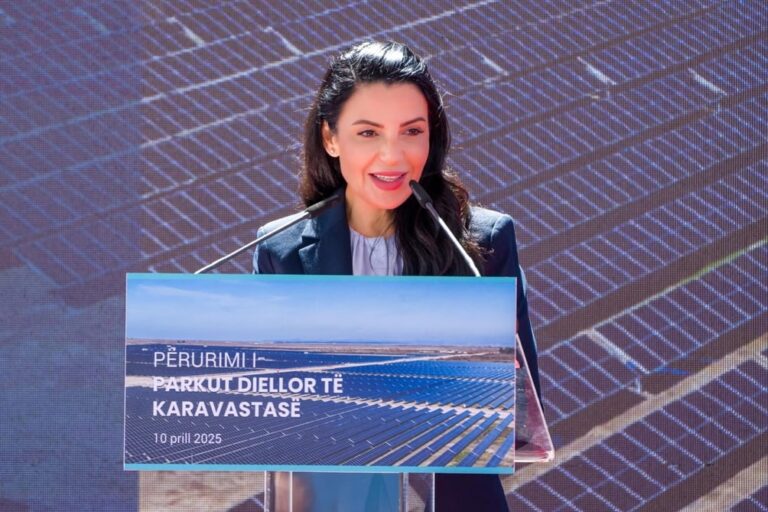 Belinda Balluku: 10% e totalit të energjisë në vend prodhohet nga parqet fotovoltaike