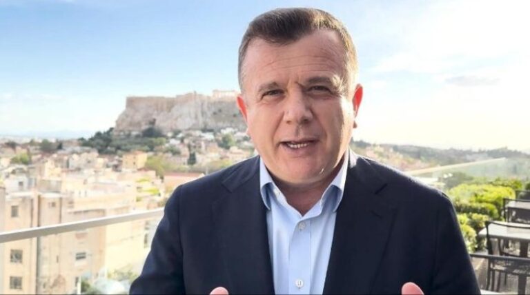 Balla nga Athina, thirrje shqiptarëve të Greqisë: Tërhiqni sa më shpejt zarfin me fletën e votimit për t’i dhënë fitoren PS-së