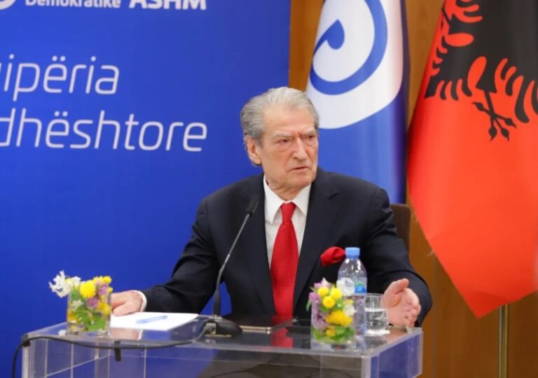 Berisha takim me personat me aftësi ndryshe: Do të trajtoheni me minimumin jetik!