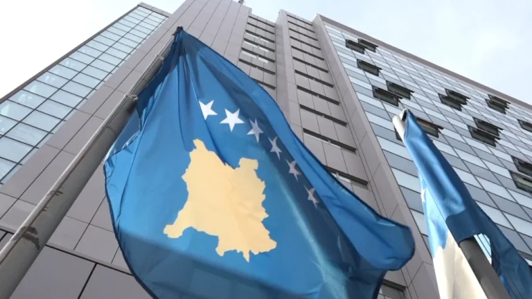 Qeveria e Kosovës mirëpret heqjen e plotë të masave nga BE-ja