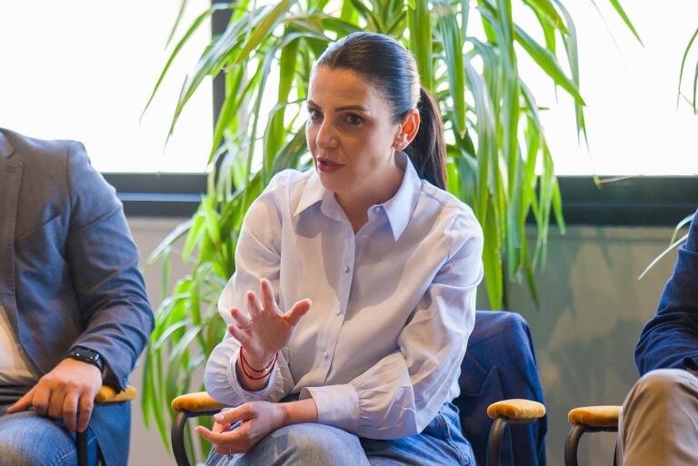 Belinda Balluku për arsimin profesional: Eshtë prioritet i programit të PS